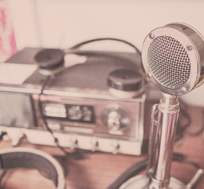 La radio, un medio de comunicación tradicional que sigue enamorando a oyentes en plena era digital