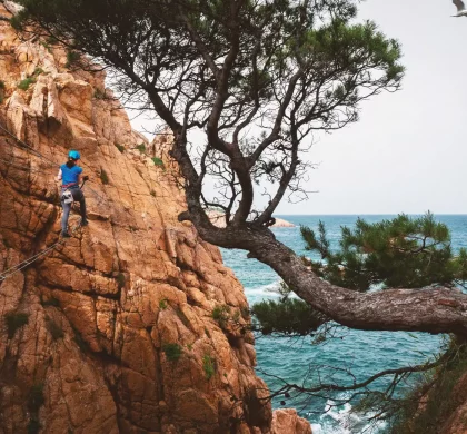 Turismo outdoor en España: una palanca para la desestacionalización, la economía local y el empleo estable