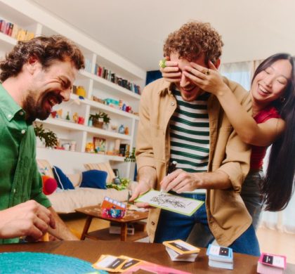 Diset, parte de Jumbo Group, refuerza su liderazgo en los party games con el relanzamiento de Party & Co. y el éxito musical de Hitster