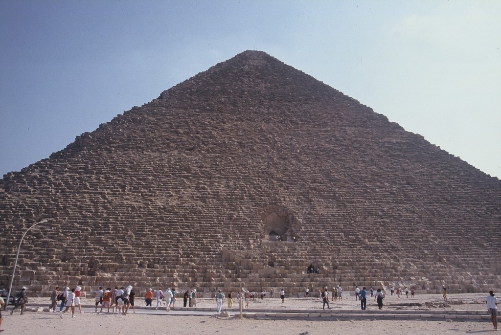 5. Gizeh. Piràmide de Keops -IV D-1