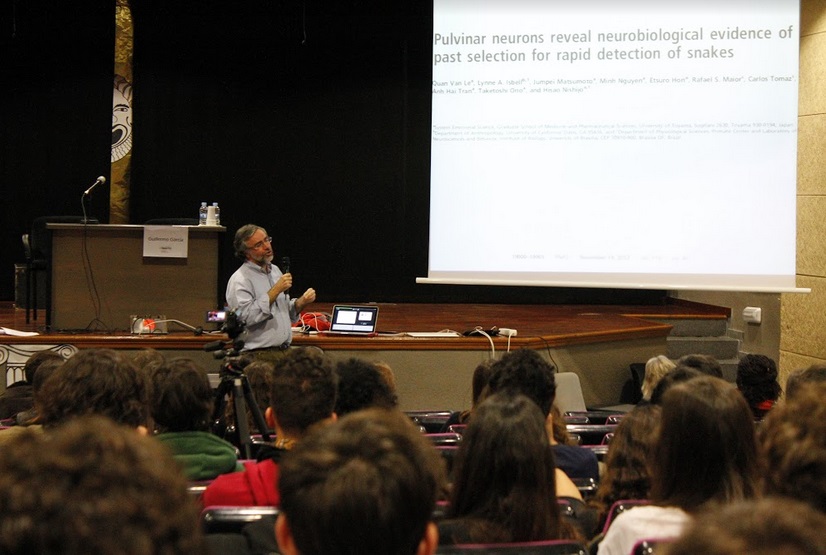 Alumnos de bachillerato de Barcelona organizan un Simposio de Biología y Medicina con científicos de gran nivel