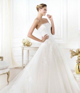 Pronovias mod Leonie_