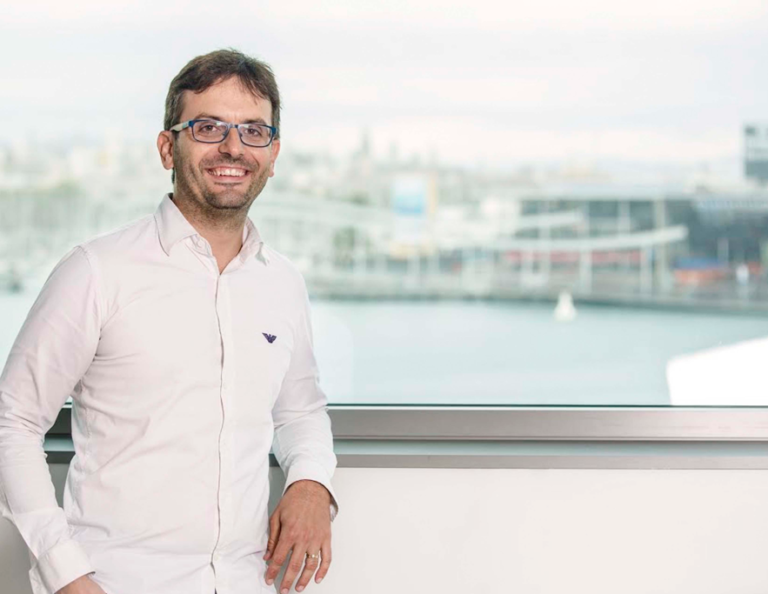 Entrevistamos al fundador, CEO y socio mayoritario de CoRegistros, expertos en marketing digital focalizados en la generación de leads