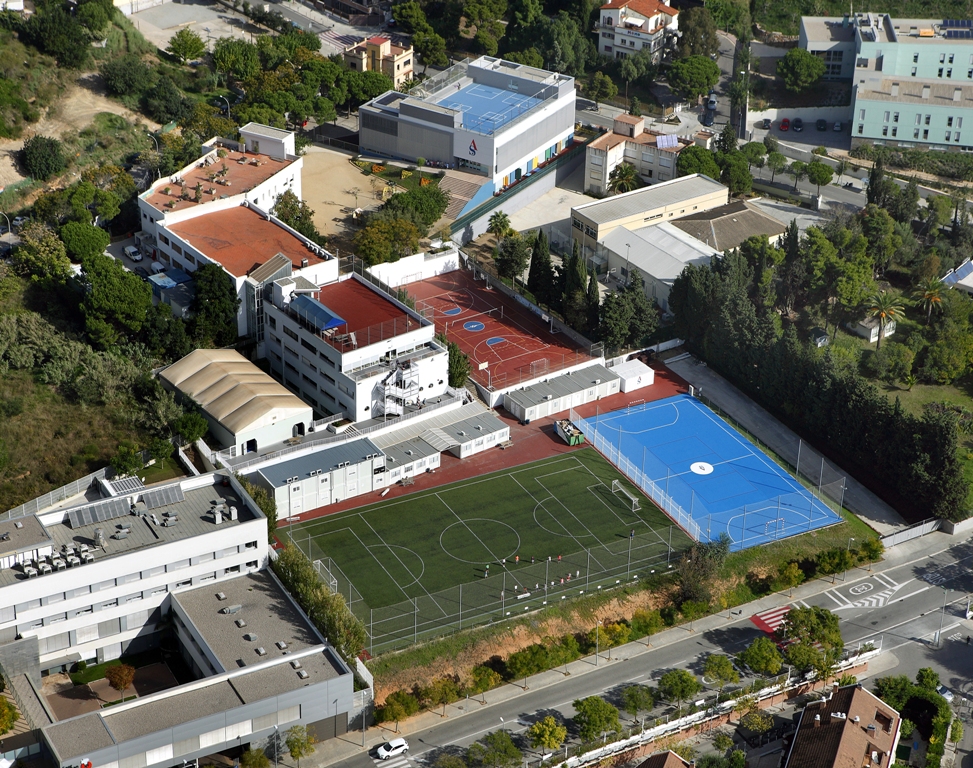 Un centenar de estudiantes internacionales se reúne en la American School de Barcelona para promover la oratoria y las habilidades interpretativas en inglés