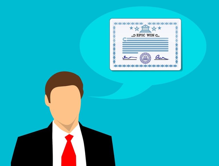 ¿Qué certificación es mejor para un asesor o analista financiero?