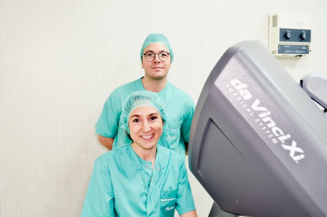 cirugia-robotica-da-vinci-patricia-ramirez-y-gregory-pierquet_bc