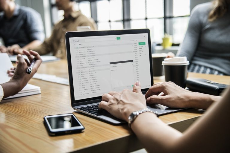 VozTelecom integra su centralita en la nube en ZOHO y en INMOVILLA