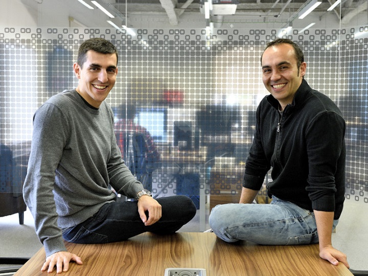 Los emprendedores de iSocialWeb gestionan 1 billón de visitas al año con todo el equipo trabajando desde casa