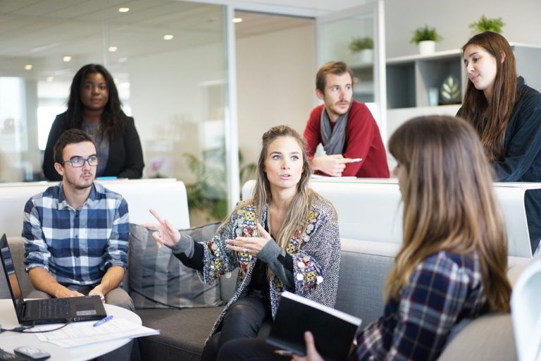 Liderar, escuchar, crear, comunicar…